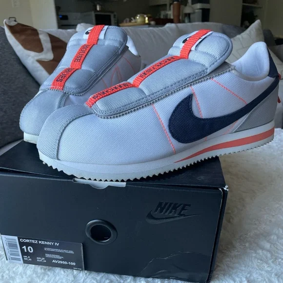 Nike Cortez Kenny IV (Kendrick Lamar) - Picture 1 of 12